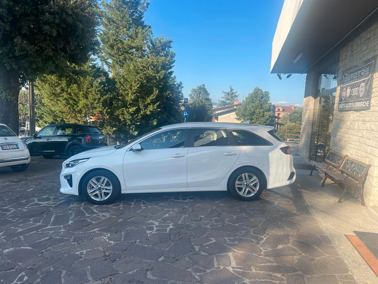 Kia Ceed 1.4 MPi GPL SW Business Class NEO PATENTATI