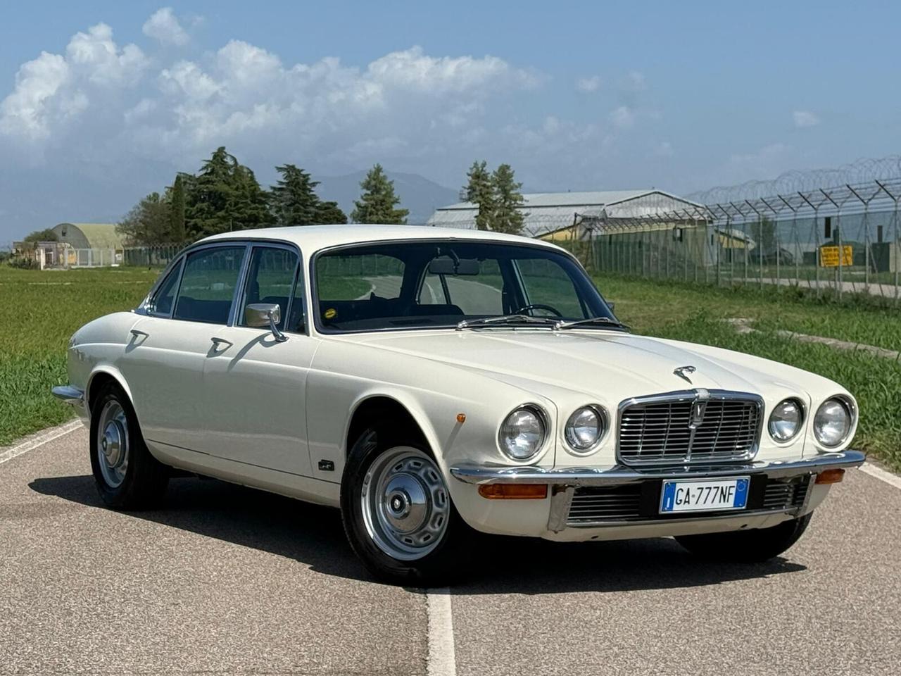 Jaguar XJ12 5.3 ASI iniection