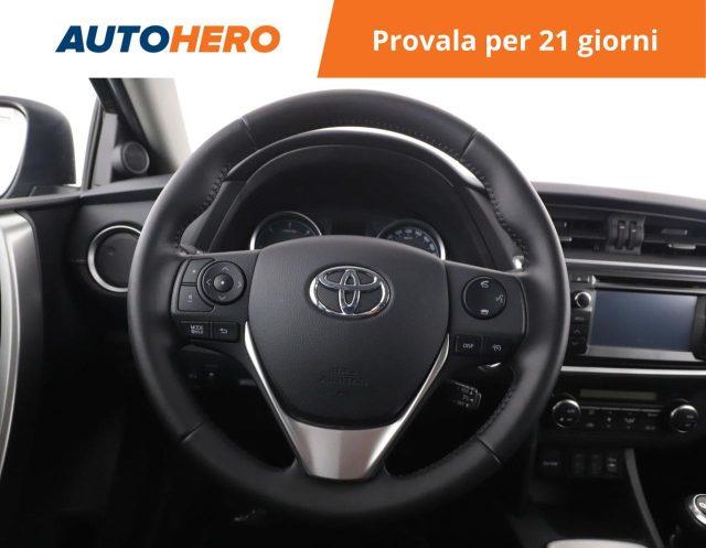 TOYOTA Auris 2.0 D-4D Lounge
