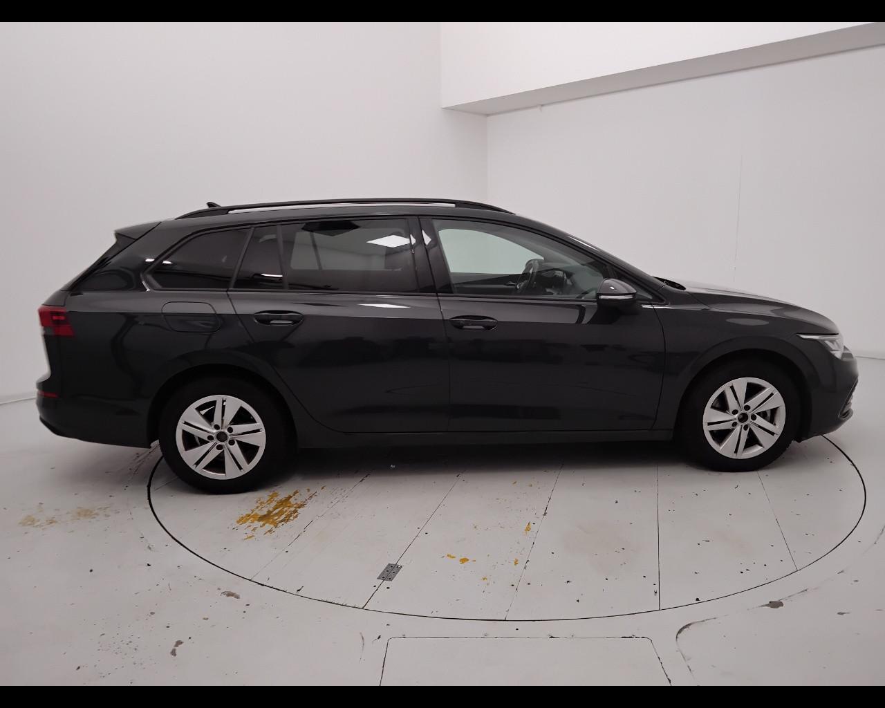 VOLKSWAGEN Golf VIII 2020 Variant - Golf Variant 2.0 tdi Life 115cv dsg