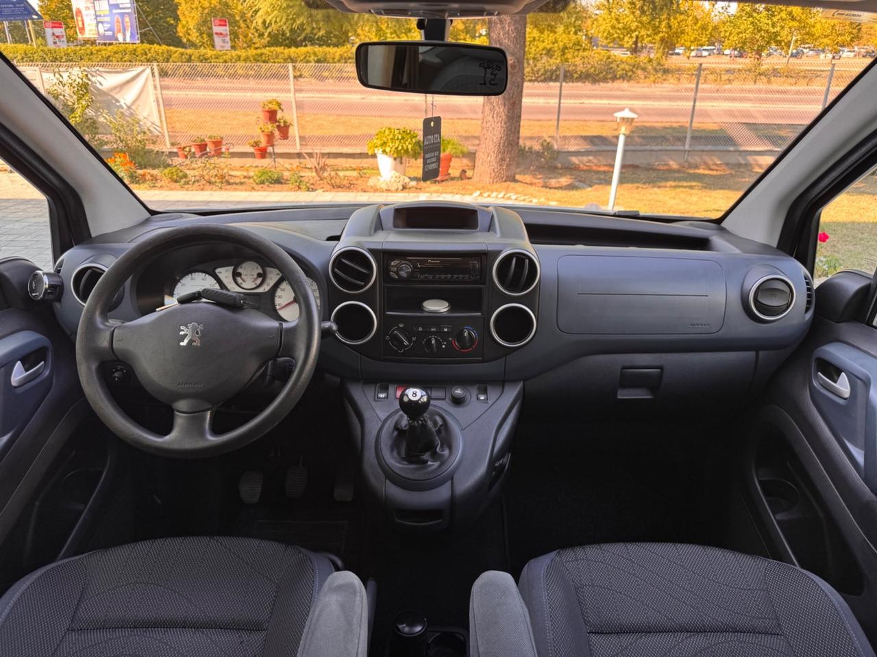 Peugeot Partner Tepee 1.6 HDi 110CV Premium N1 AUTOCARRO OK NEOPATENTATI