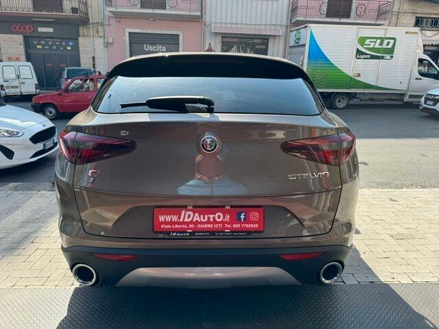 Alfa Romeo Stelvio 2.2 Turbodiesel 210 CV AT8 Q4 Super