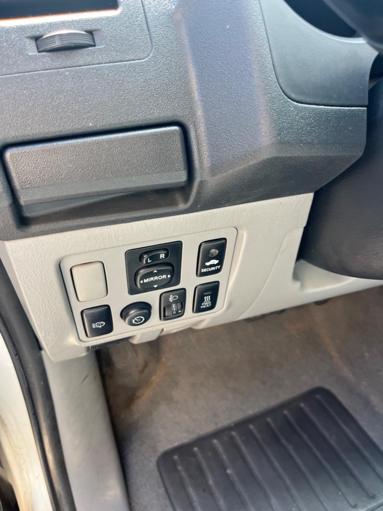 Toyota Hilux 2.5 D-4D 4WD 4p. Double Cab DLX
