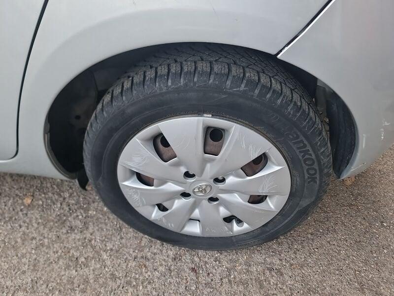 Toyota Yaris 1.3 Active