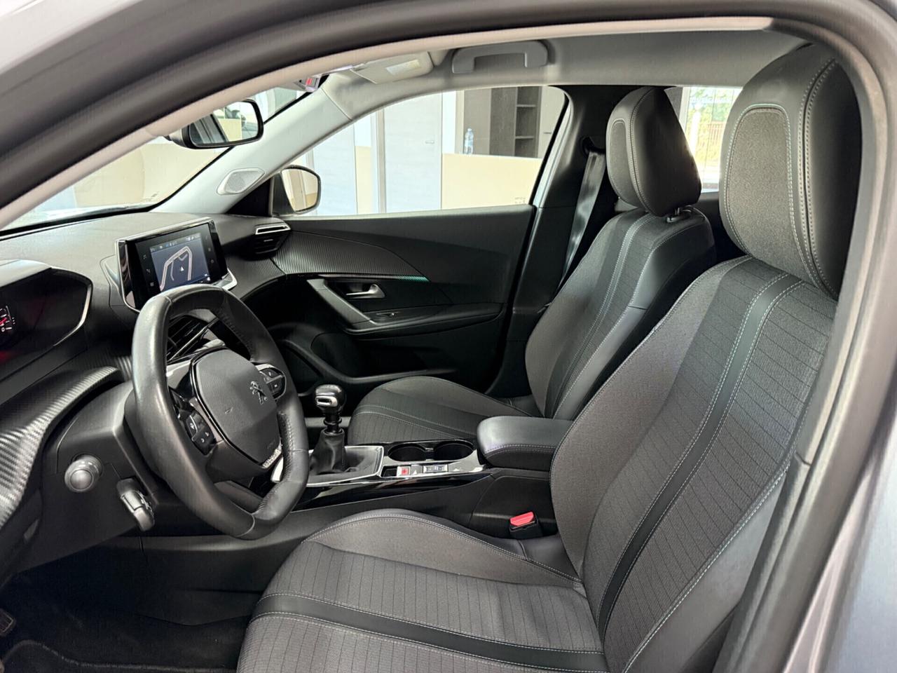 Peugeot 2008 BlueHDi 110 S&S Allure Pack