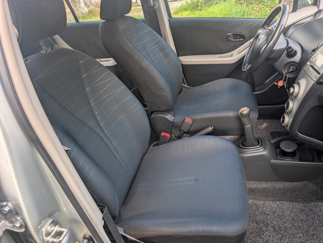 Toyota Yaris 1.3 5 porte Luna UNICO PROPRIETARIO