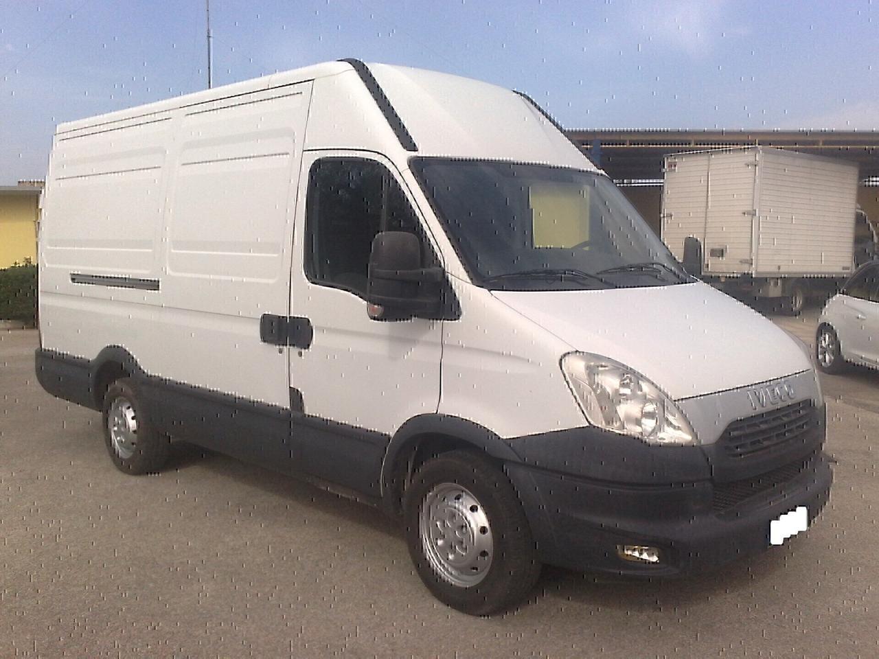 Iveco Daily 35s15 FURGONE DI SERIE - 2014