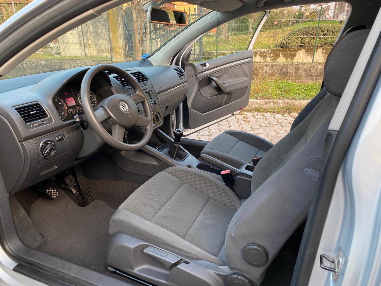 Volkswagen Golf 5 1.6 FSI Sportline 87.000Km