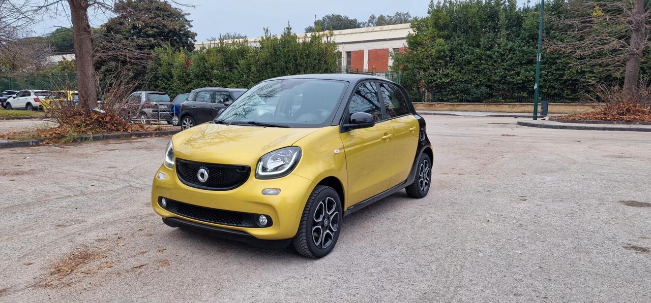 Smart ForFour 1.0 70CV PRIME LED NAVI. FINANZIAMENTI ANCHE SENZA BUSTA PAGA!