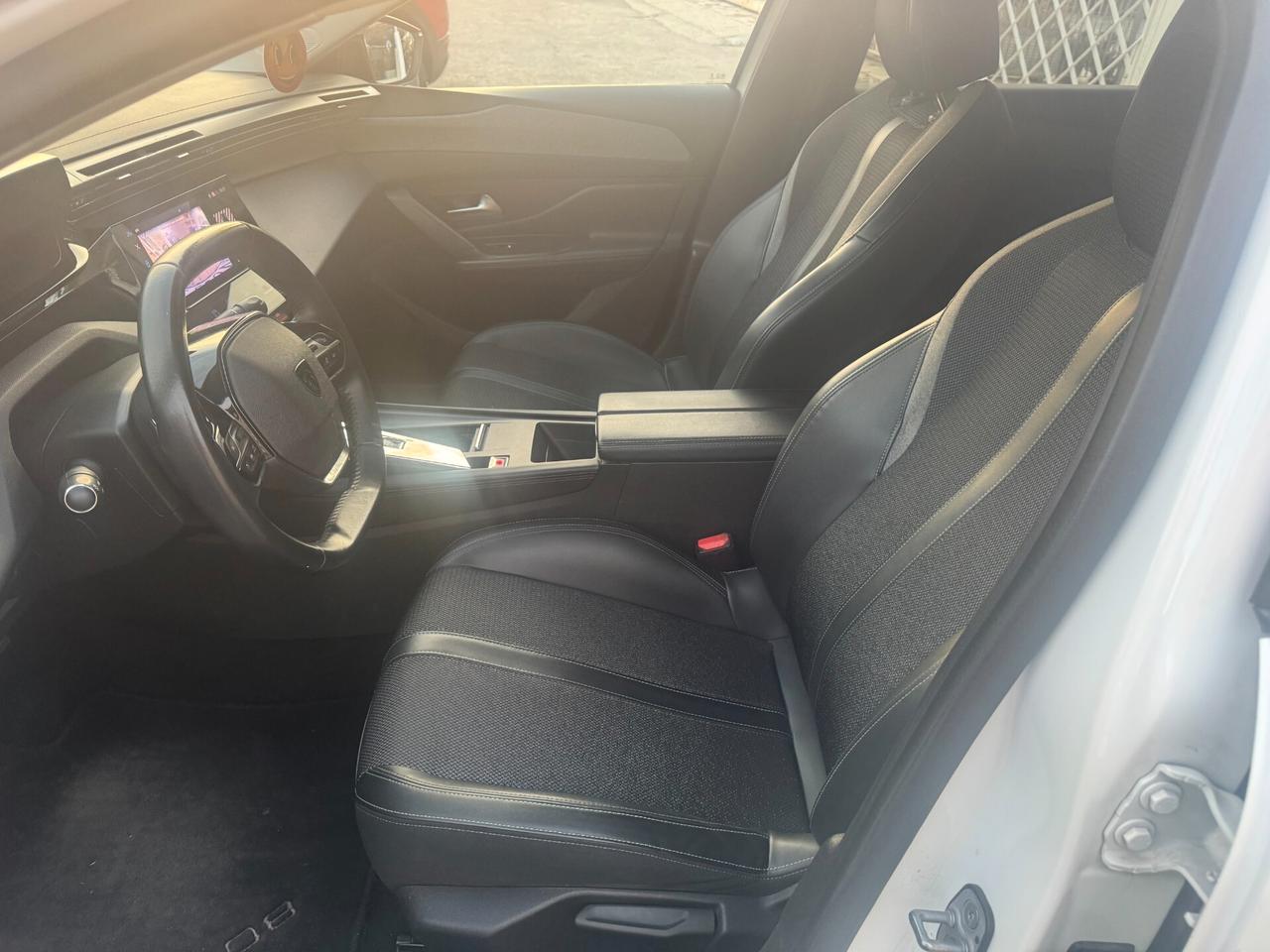 Peugeot 308 1.5 BlueHDi EAT8 12/2022