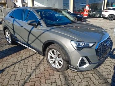 Audi Q3 S LINE APPLE CAR PLAY CRUISE CONTROL ADATTIVO SENS PARK DOPPI 17" VETRI SCURI AUDI PRE SENSE