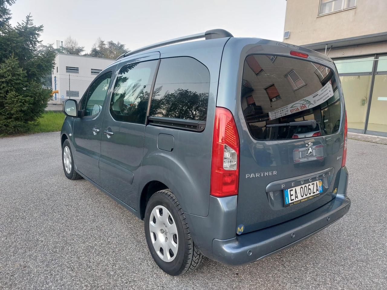 Peugeot Partner Tepee 1.6 HDi 110CV Outdoor