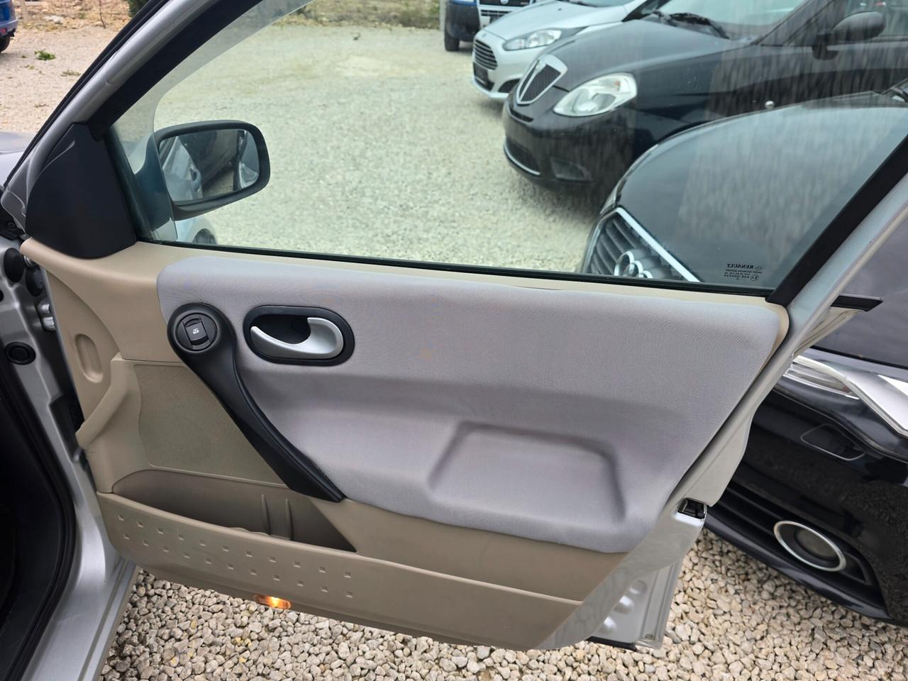 Renault Megane megan