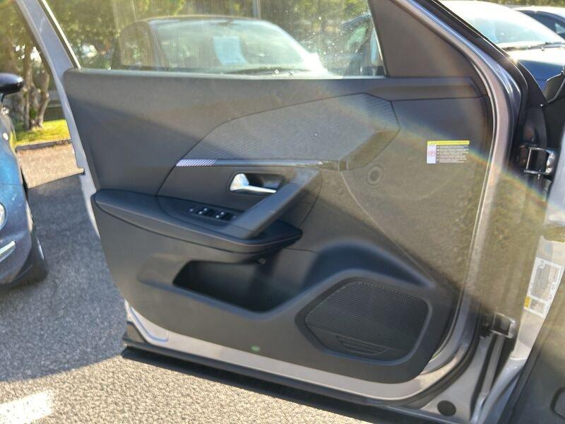 Peugeot 2008 II 2023 1.2 puretech Allure s&s 100cv