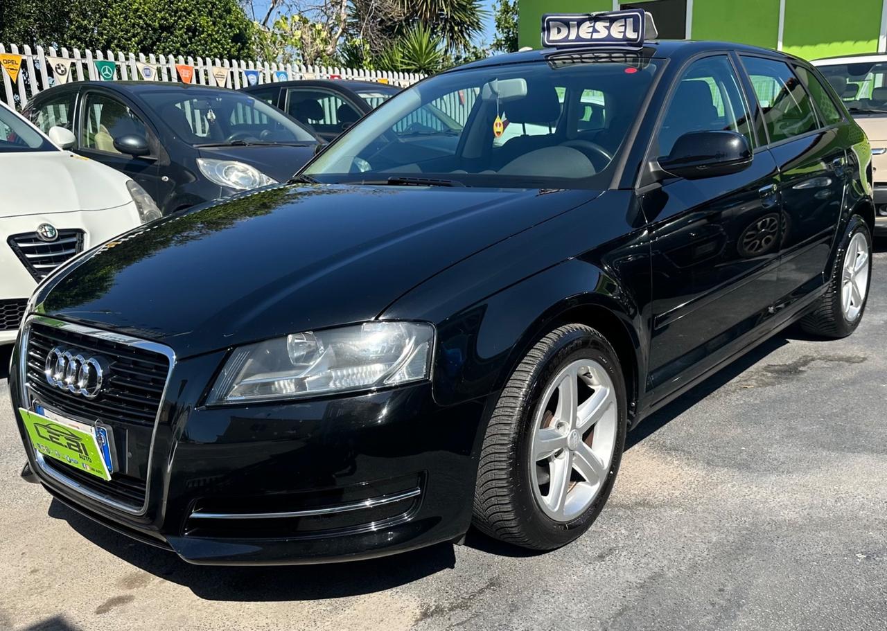 Audi A3 sportbak 1.6 90 CV 10/2013
