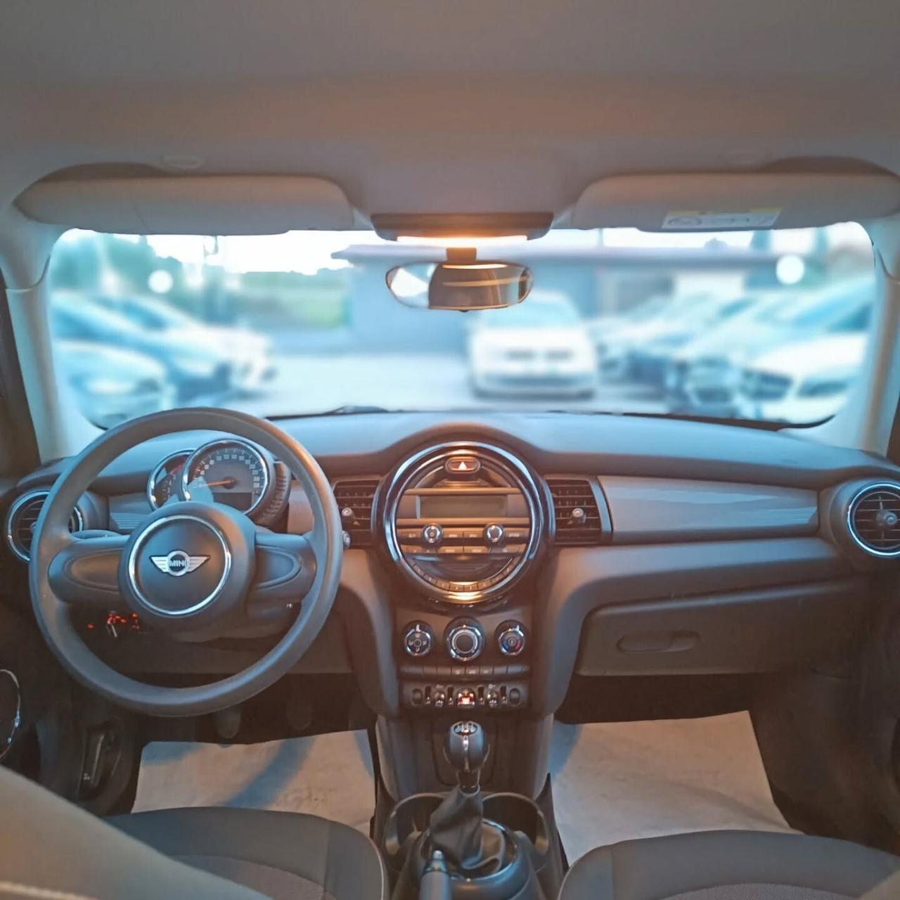 Mini 1.5 One D SOLI 85.000KM BLACKPACK