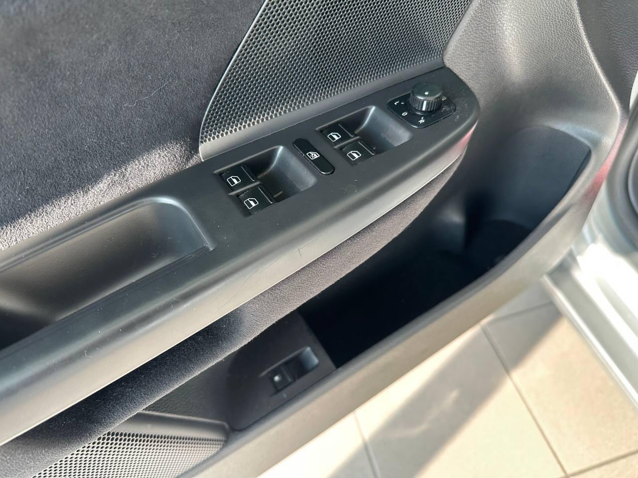 Volkswagen Golf V 2.0 - Unico Proprietario