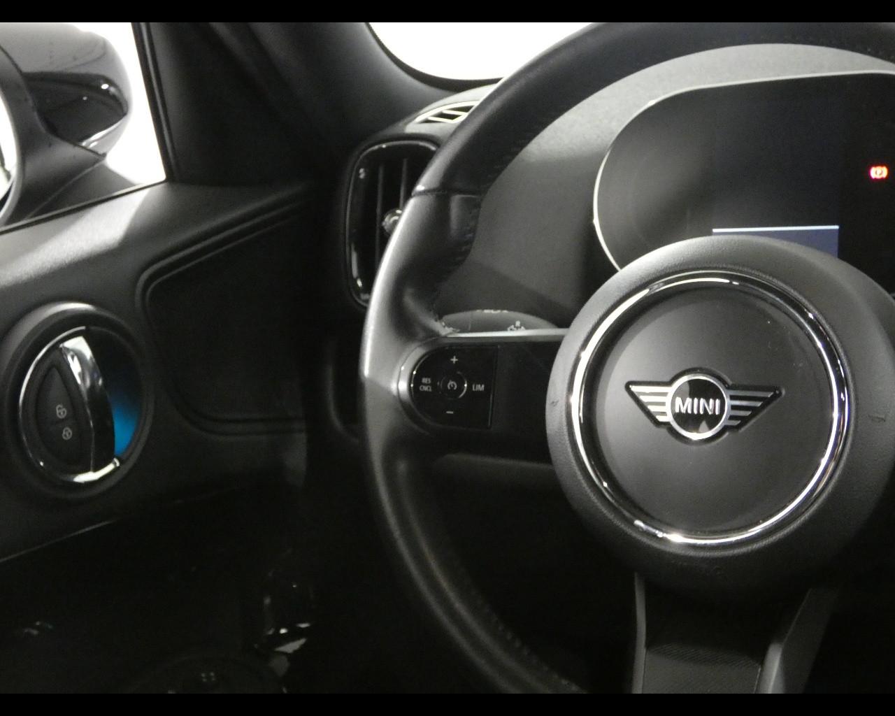 MINI Mini Countrym.(F60) - Mini 1.5 Cooper Business Countryman