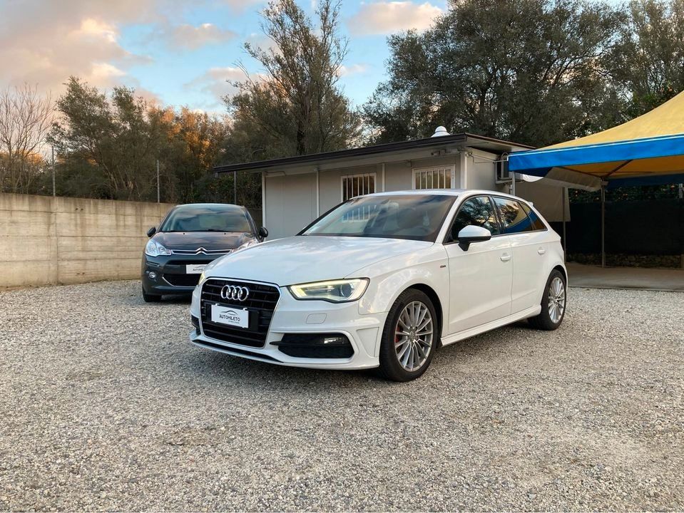 Audi A3 8v 2013 1.6 105 cv Stronic