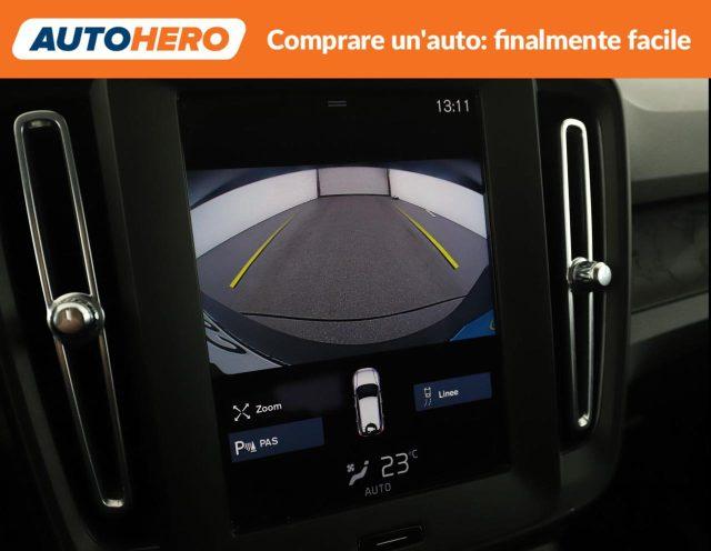 VOLVO XC40 T2 Momentum Core