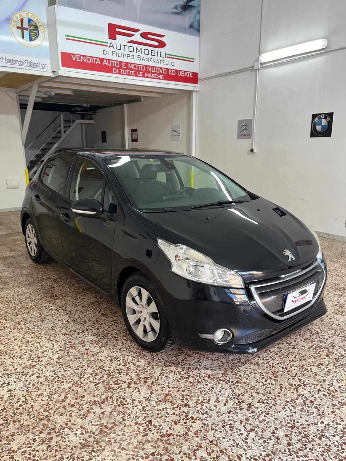Peugeot 208 1.4 HDi 68 CV 5 porte Access