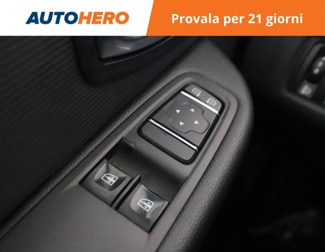 RENAULT Clio TCe 12V 75 CV 5 porte Moschino Life