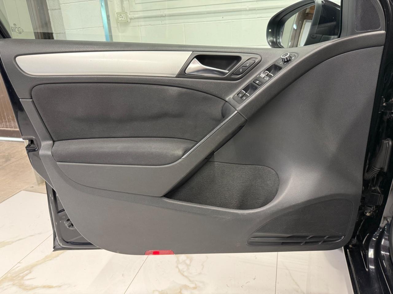 Volkswagen Golf 1.6 TDI DPF 5p. Highline