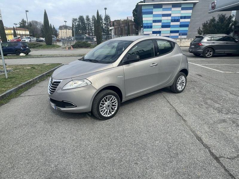 Lancia Ypsilon Ypsilon 0.9 Twinair 85 CV 5 porte Metano Ecochic Silver