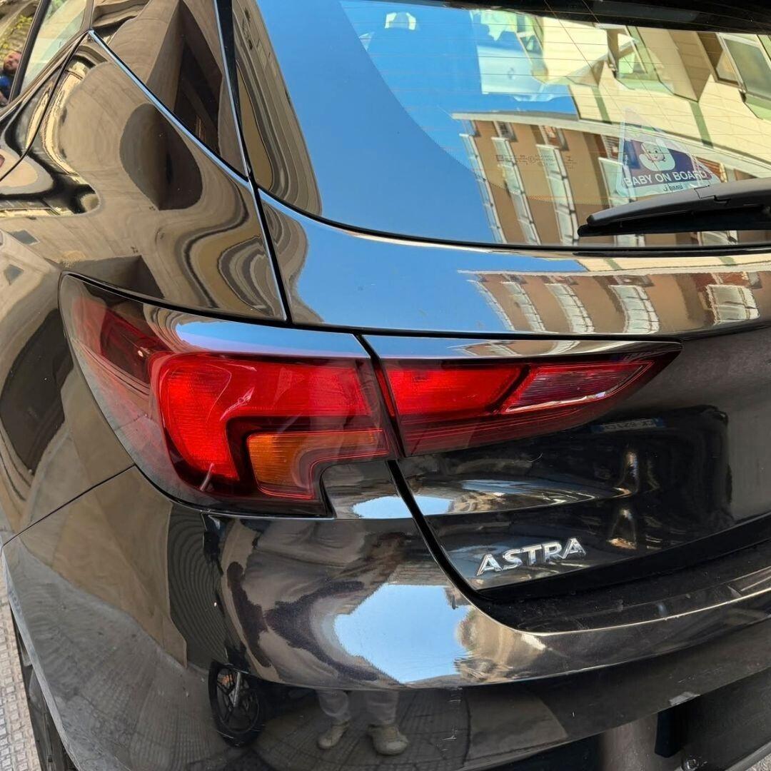 Opel Astra 1.6 CDTi - 110CV