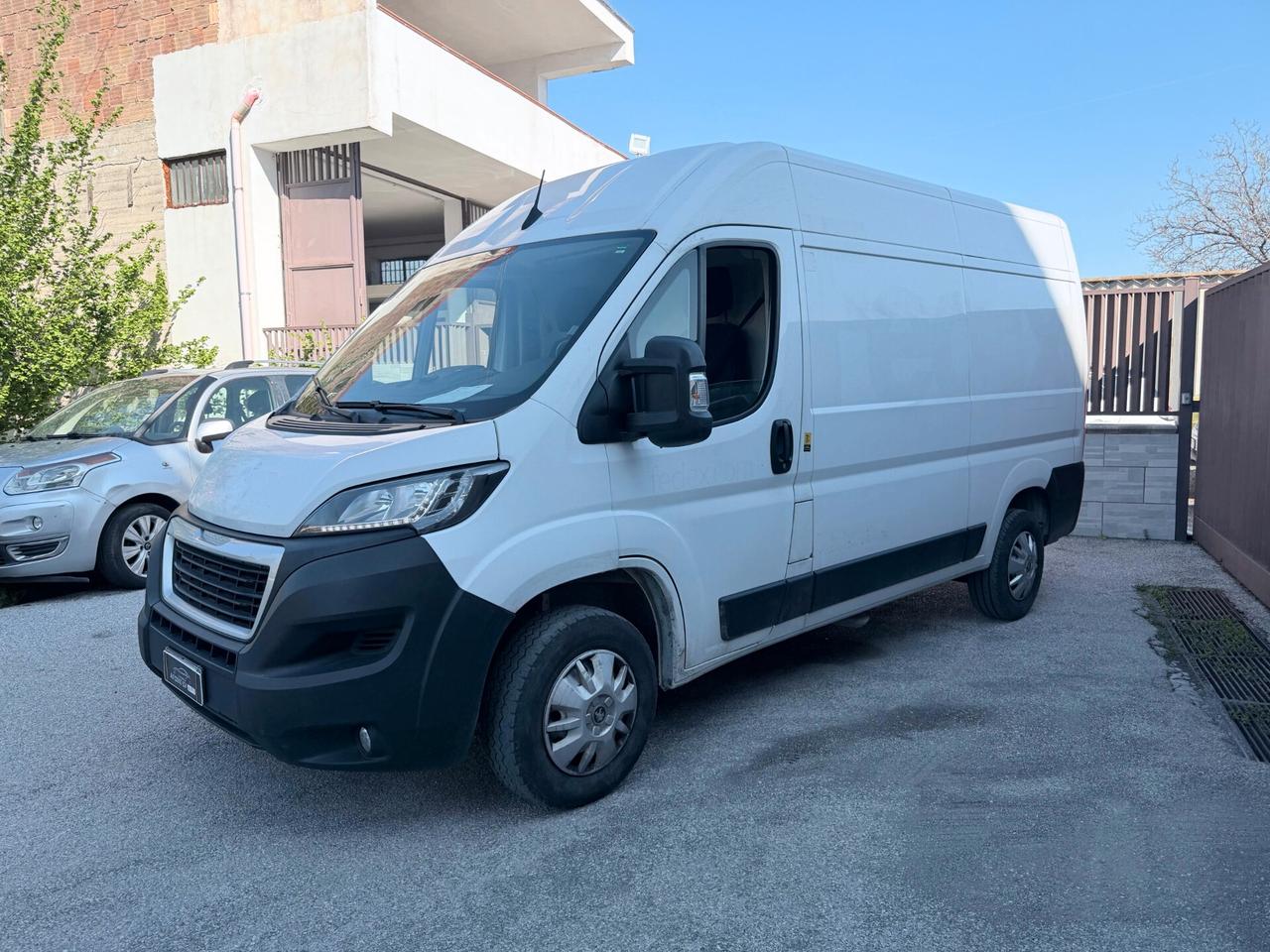 Peugeot Boxer 2022 2.2 BlueHDi 140 L2H2