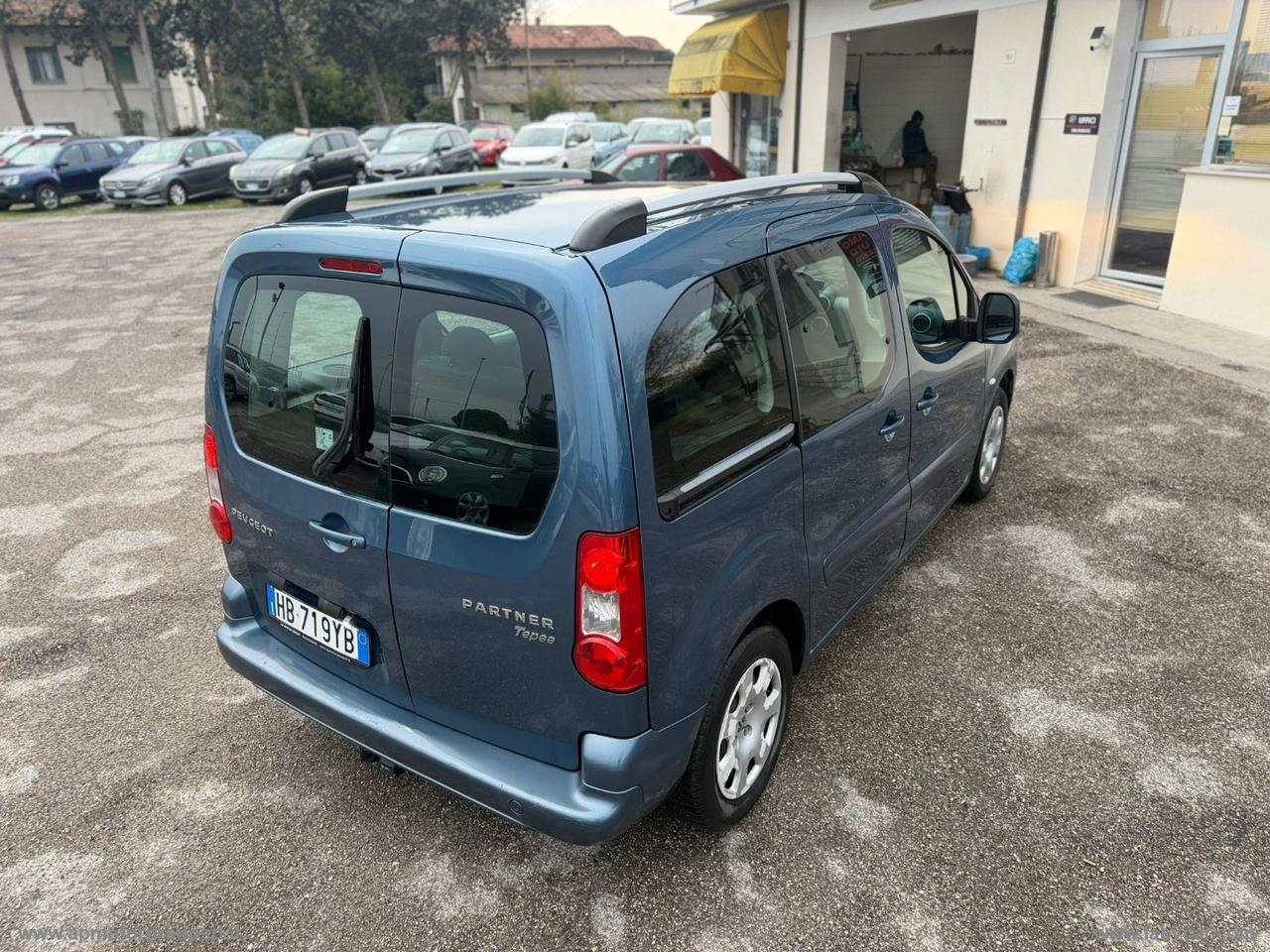 PEUGEOT Partner Tepee 1.6HDI 112CV Outdoor G.TRAINO