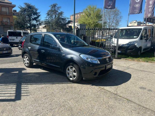 DACIA Sandero 1.4 8V Lauréate