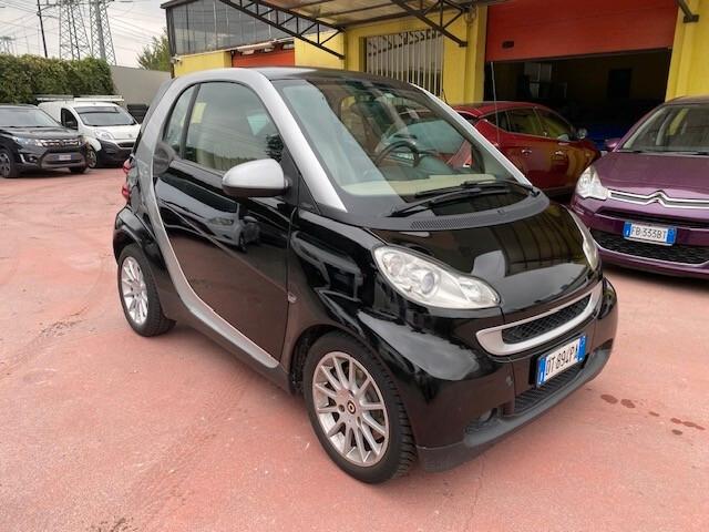 Smart ForTwo 1000 52 kW MHD coupé passion