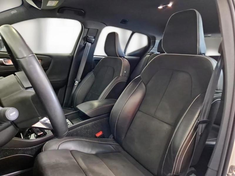 VOLVO XC40 T4 PLUG-IN HYBRID AUTO RECHARGE R-DESIGN SUV