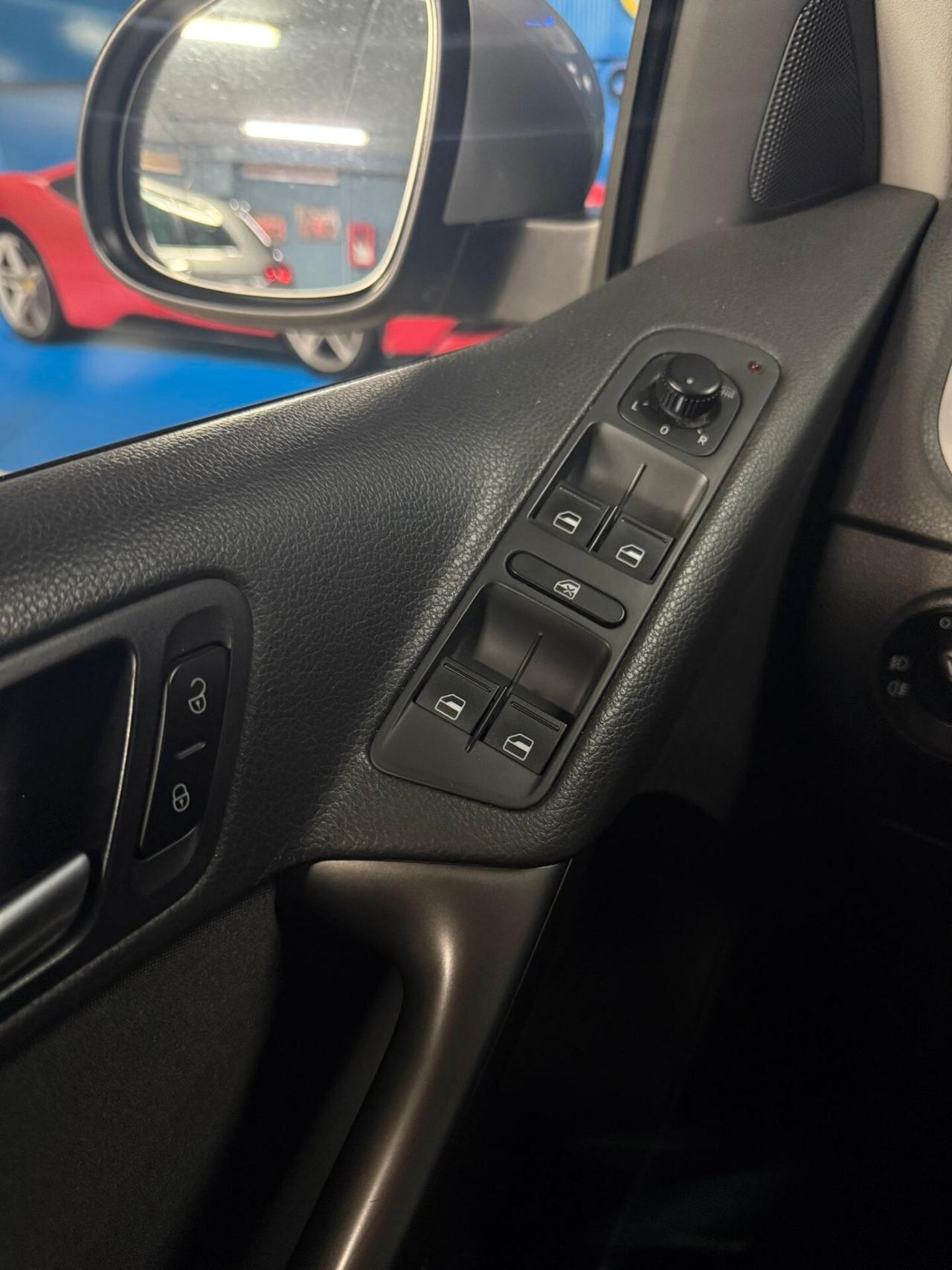 TIGUAN 4X4 GANCIO TRAINO MOTORE43000KM CON FATTURA