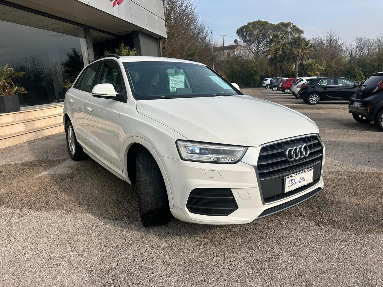 Audi Q3 2.0 TDI 150 CV Business