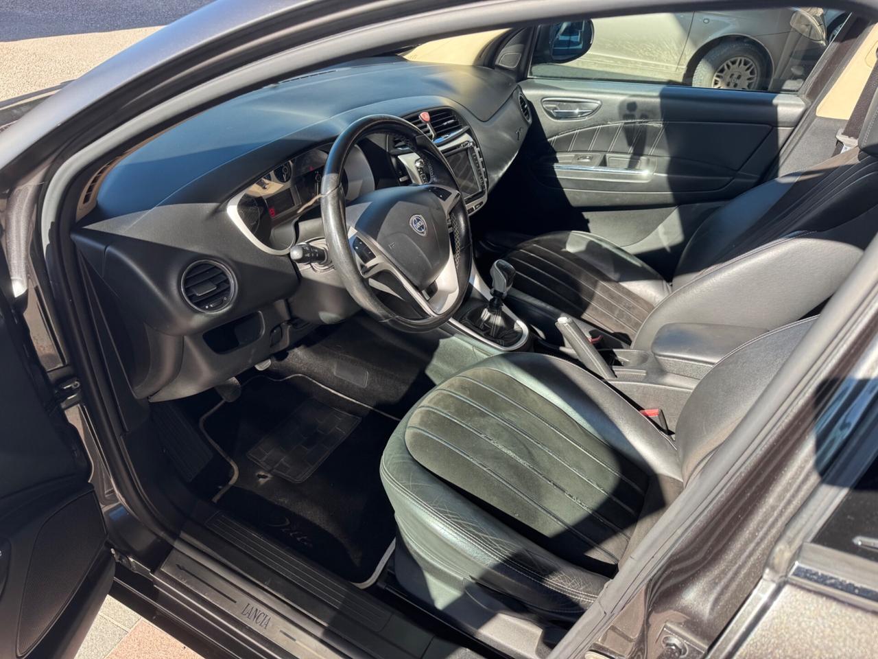 Lancia Delta 1.4 T-Jet 150 CV Platino