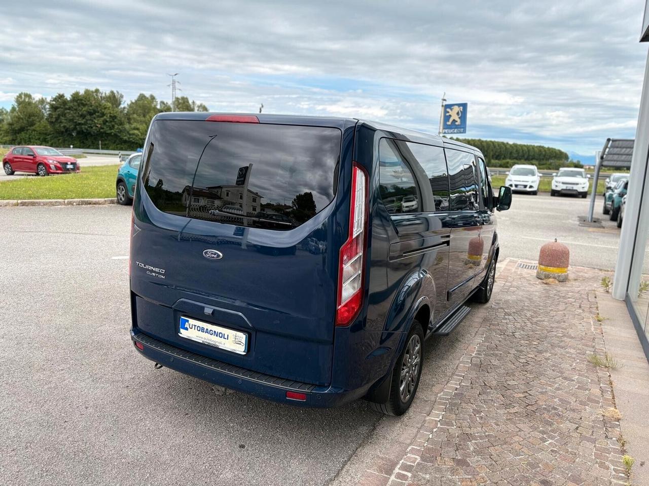 Ford Tourneo Custom 320 TITANIUM 2.0 EcoBlue PL 9 posti UNICO PR.