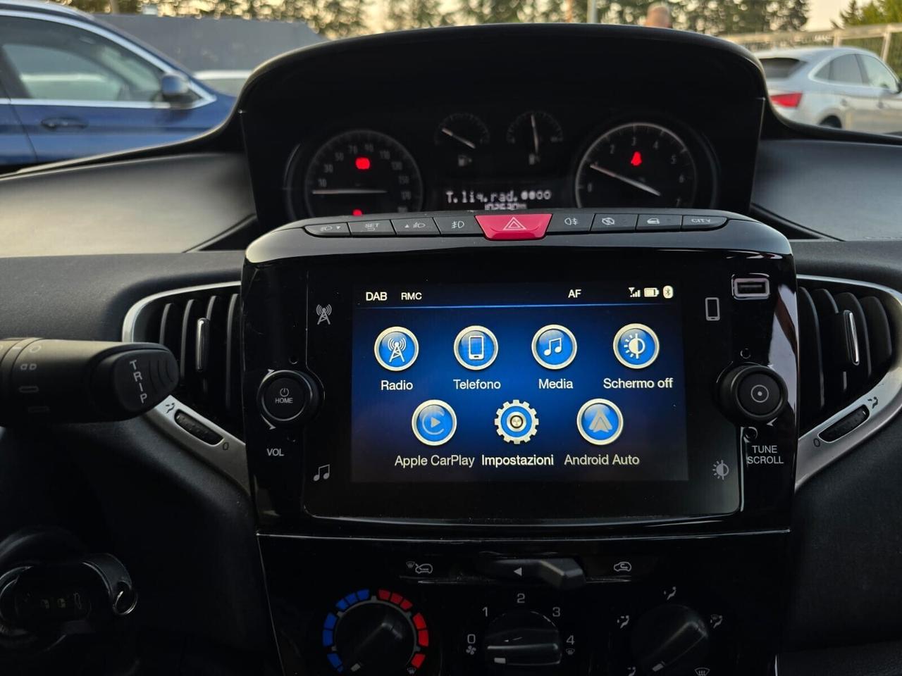 Lancia Ypsilon 1.0 FireFly 5 porte S&S Hybrid Ecochic Silver