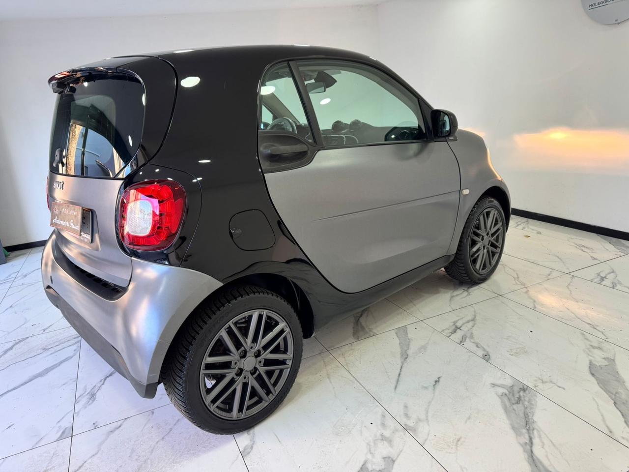 Smart ForTwo 70 1.0 twinamic Passion-LED-GARANTITA-2017