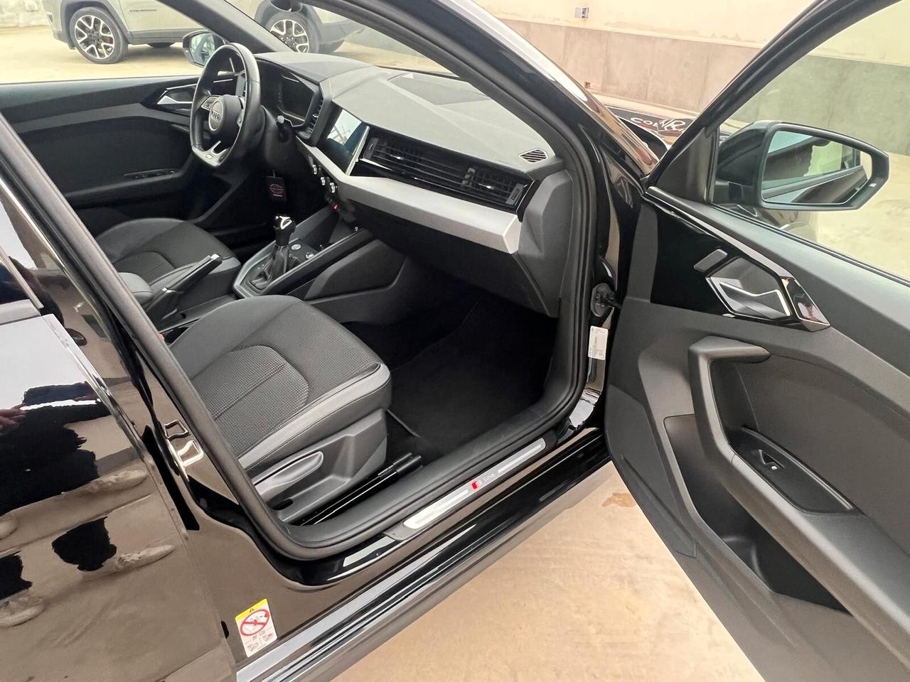 Audi A1 citycarver 35 TFSI S tronic S Line