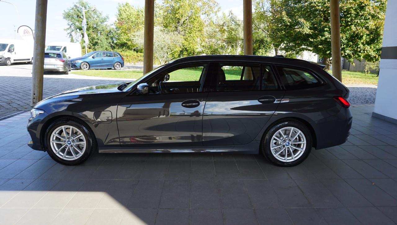 BMW 320 e Touring auto