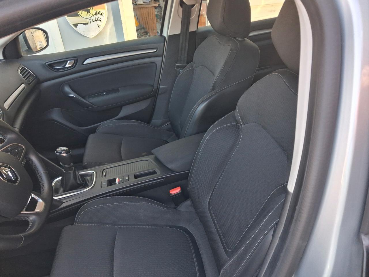 Renault Megane Mégane Blue dCi 115 CV NAVIGATORE FARI FULL LED, GARANZIA 12 MESI CON CERTIFICATO DI CONFORMITA'