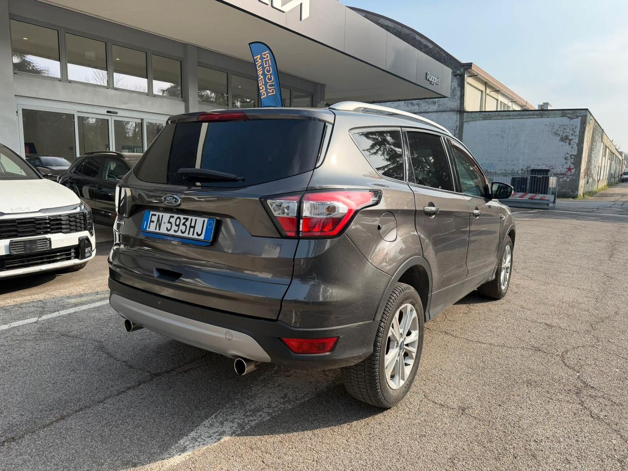 Ford Kuga 1.5 TDCI 120 CV S&S 2WD Powershift Titanium