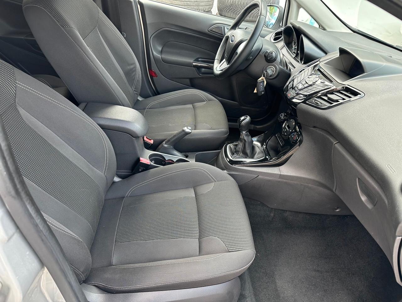 Ford Fiesta 1.5 TDCi 75CV 5 porte Titanium