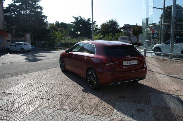 MERCEDES-BENZ A 200 Sport