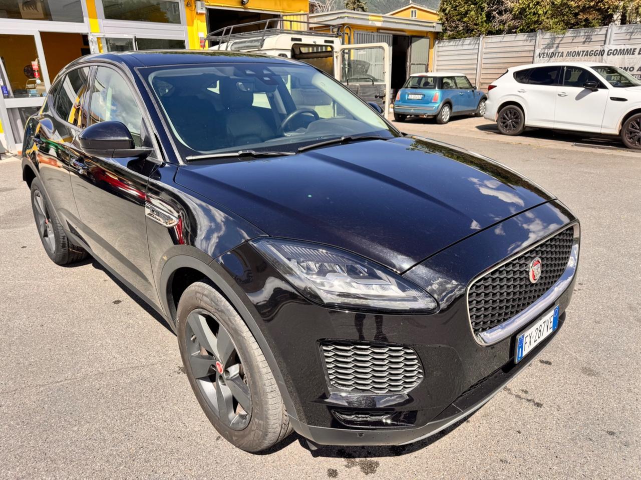 Jaguar E-Pace 2.0D 150 CV R-Dynamic SE 4x4 automatica pelle