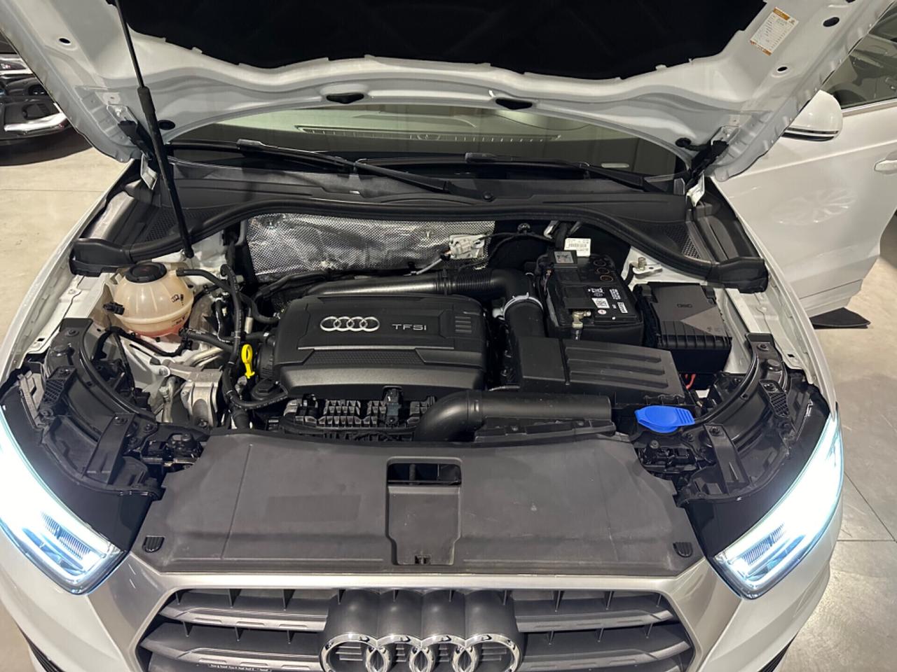 Audi Q3 2.0 TFSI 220 CV quattro S tronic Sport