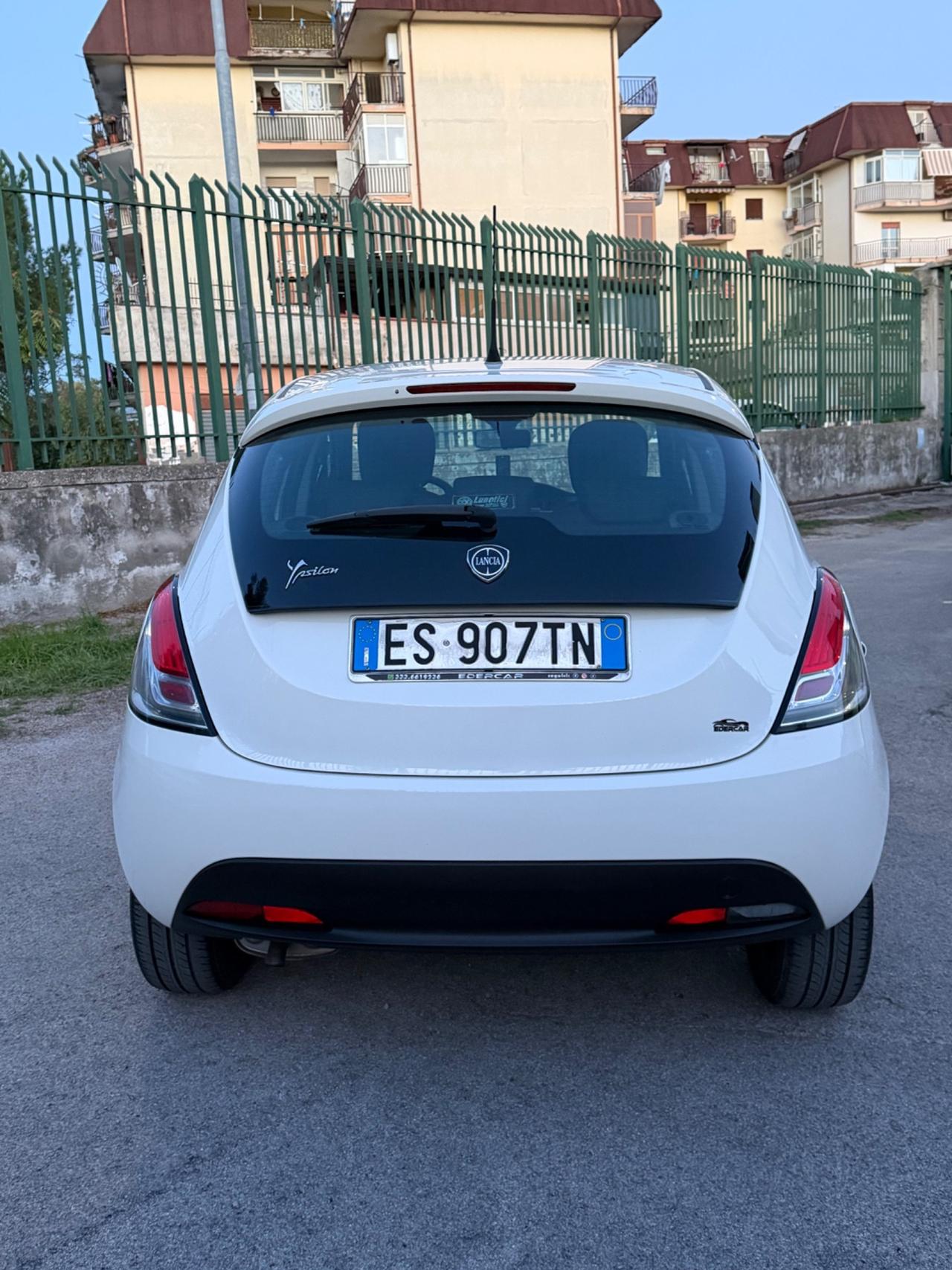 Lancia Ypsilon ECOCHIC