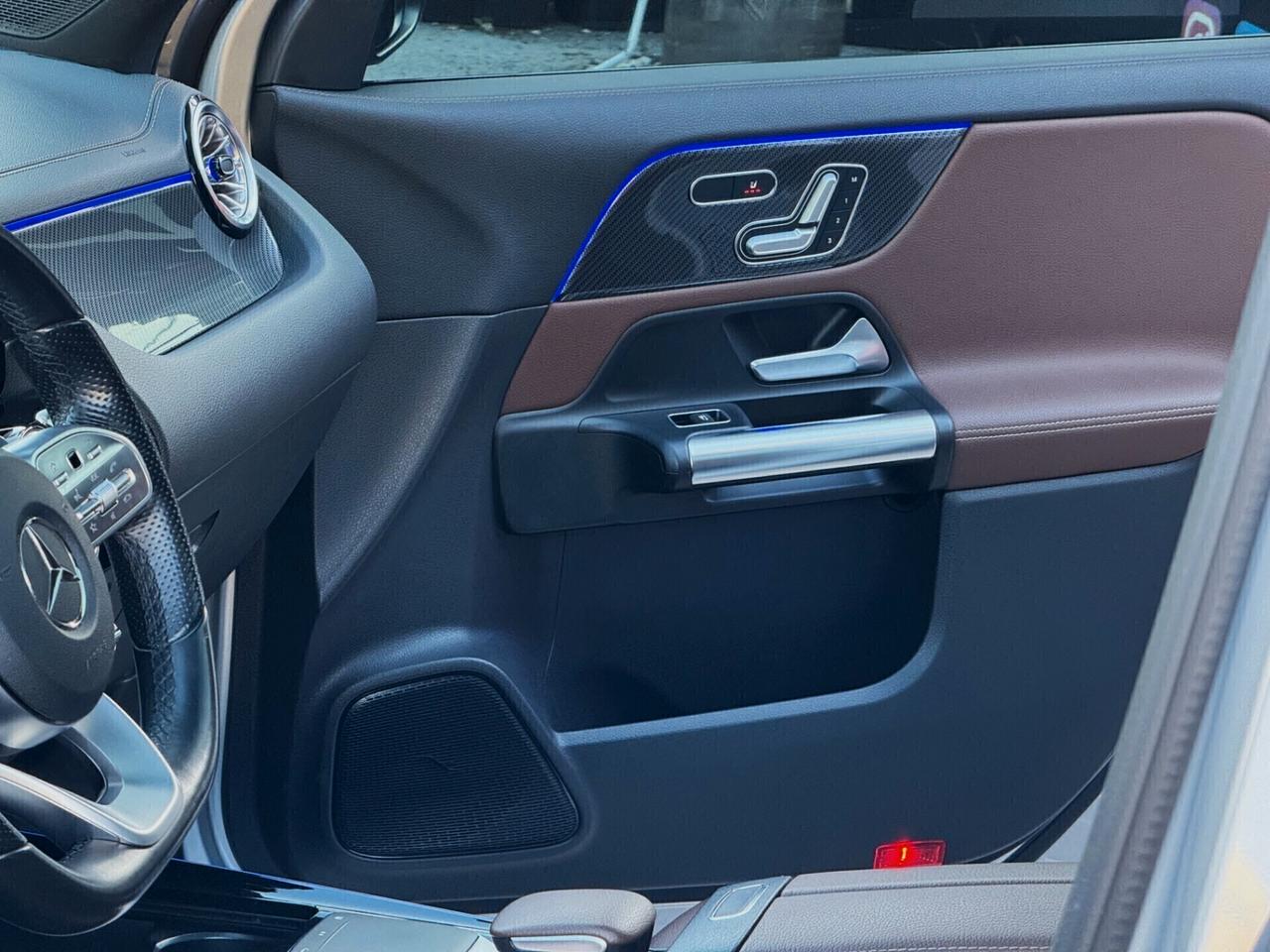 Mercedes-Benz GLA 200 d Premium Plus AMG TETTO